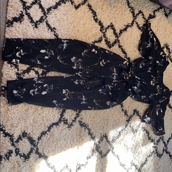 Jumper - Picture 2 of 3